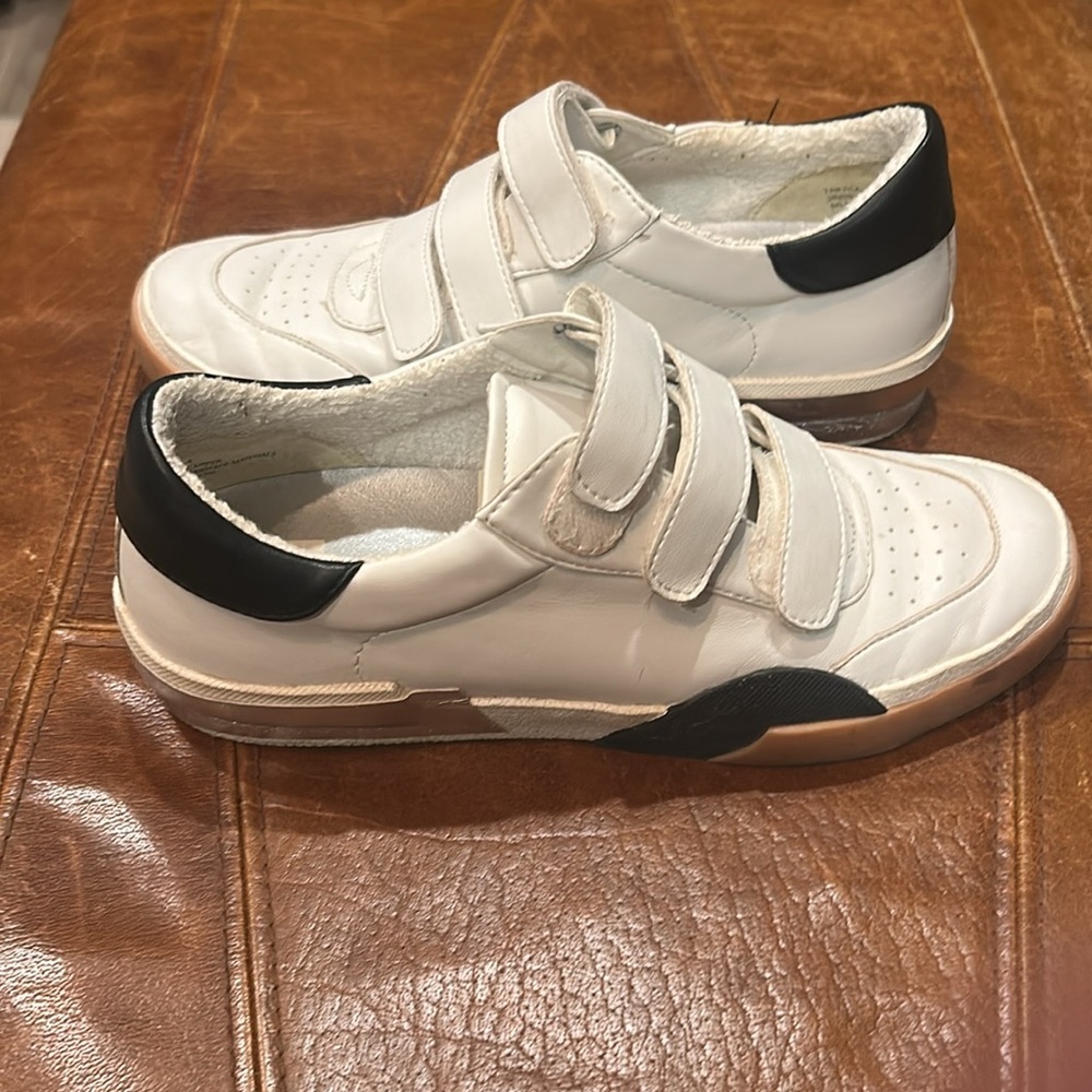 Dolce Vita sneakers - Picture 5 of 8